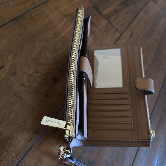 Michael Kors Jet Set Travel Large Double Zip Phone Wallet Wristlet Brown Luggage - Picture 5 of 12
